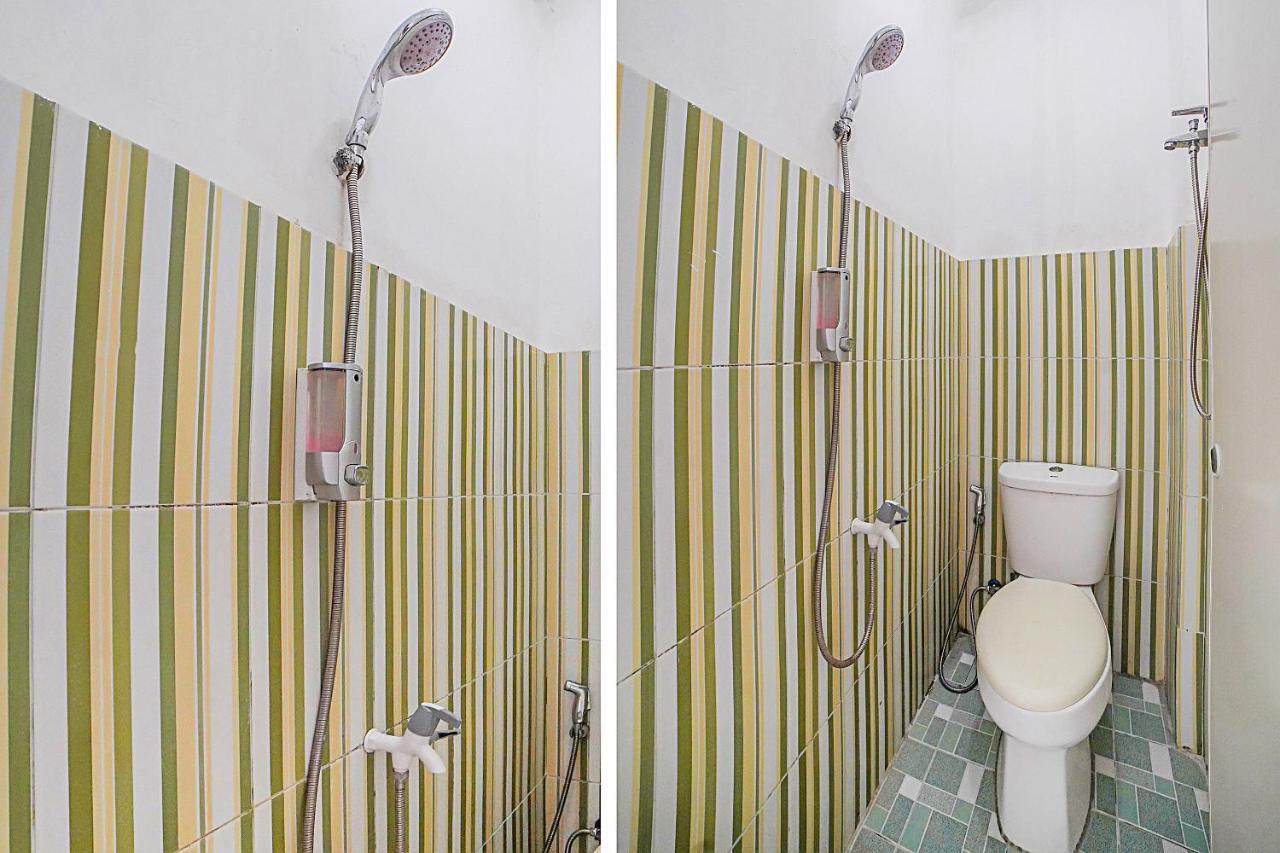 Oyo 90637 Rumah Ni Karo Medan Buitenkant foto